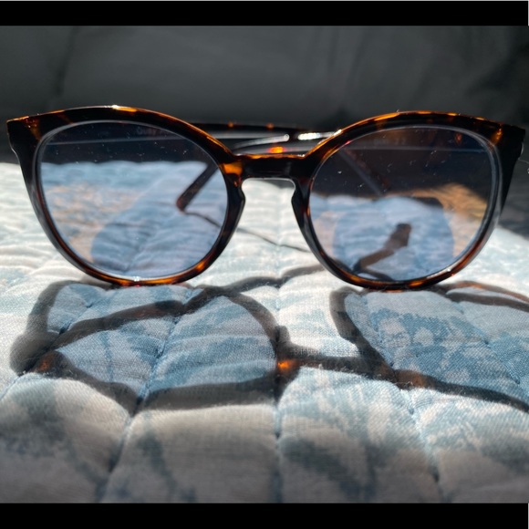 Quay Australia Accessories - Quay Australia Women’s Dixon Sunglasses